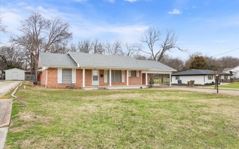 02 1016 E Franklin St 3 850x530 1 768x479