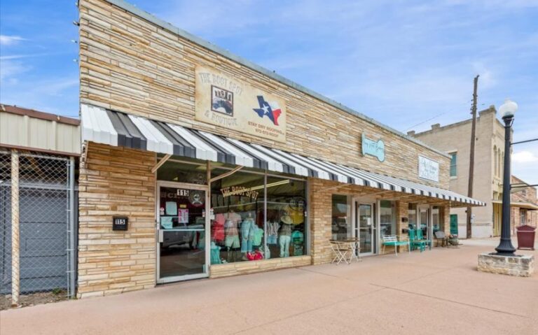 03 115 E Franklin 24 850x530 1 768x479