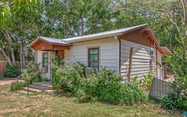 04 106 N Thompson 2 850x530 1 768x479