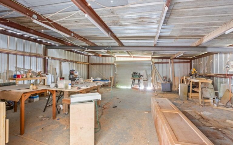 04 1000 E Jefferson 17 mls 1 850x530 1 768x479