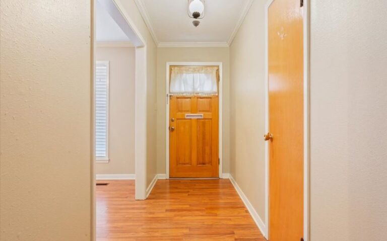 05 1016 E Franklin St 5 850x530 1 768x479