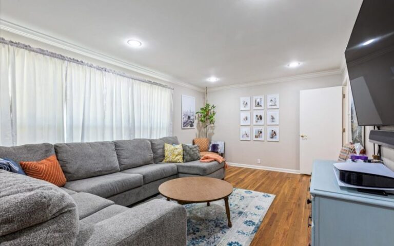 05 320 Carr St 4 850x530 1 768x479