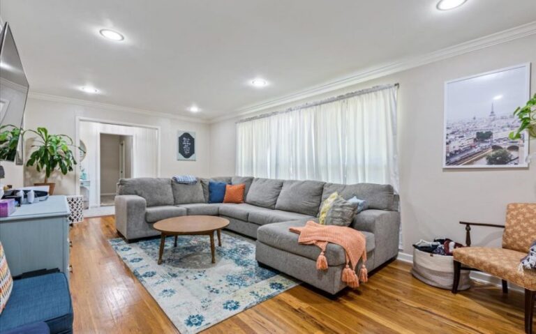 06 320 Carr St 5 850x530 1 768x479