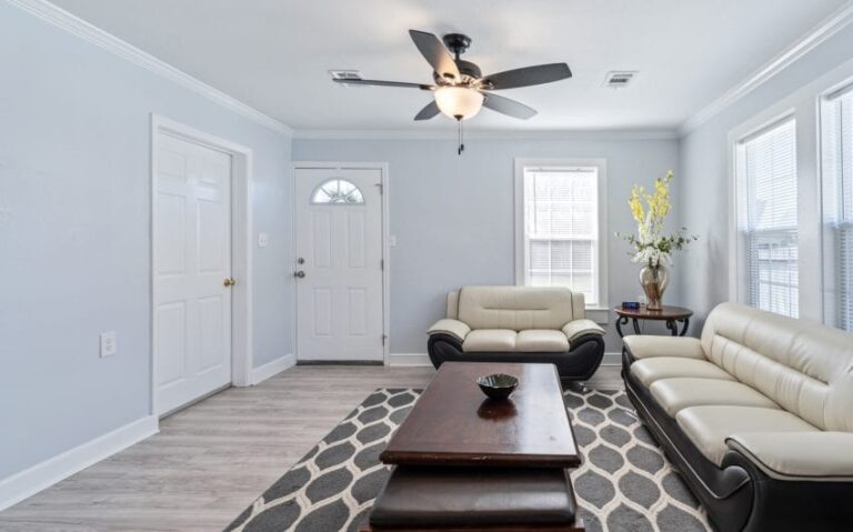 06 413 E Walnut 15 mls 850x530 1 768x479