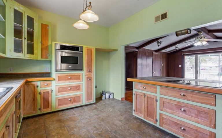 08 1900 Old Brandon Rd 16 Copy Copy 850x530 1 768x479