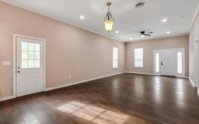 08 200 Francis St 10 Copy 850x530 1 768x479