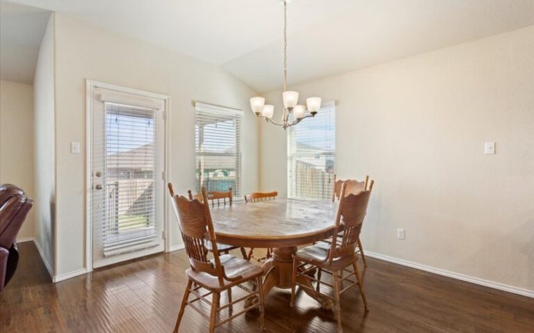 08 2820 Keathley Dr 19 850x530 1 768x479