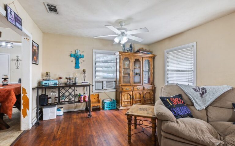 08 318 S Charles 8 mls 850x530 1 768x479