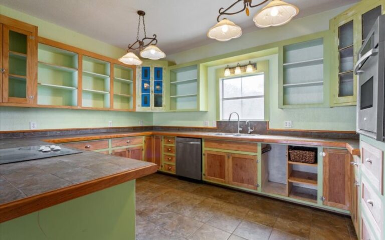 09 1900 Old Brandon Rd 15 Copy Copy 850x530 1 768x479