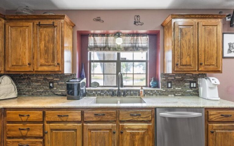 10 1624 HCR 2302 S 26 Copy 850x530 1 768x479