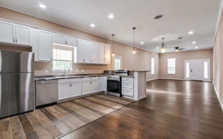 10 200 Francis St 12 Copy 850x530 1 768x479