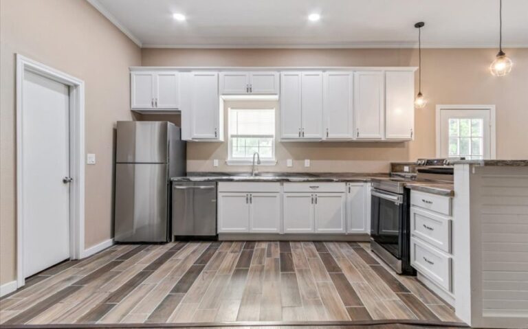 11 200 Francis St 13 Copy 850x530 1 768x479