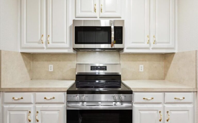 11 6209 St Hwy 171 13 850x530 1 768x479