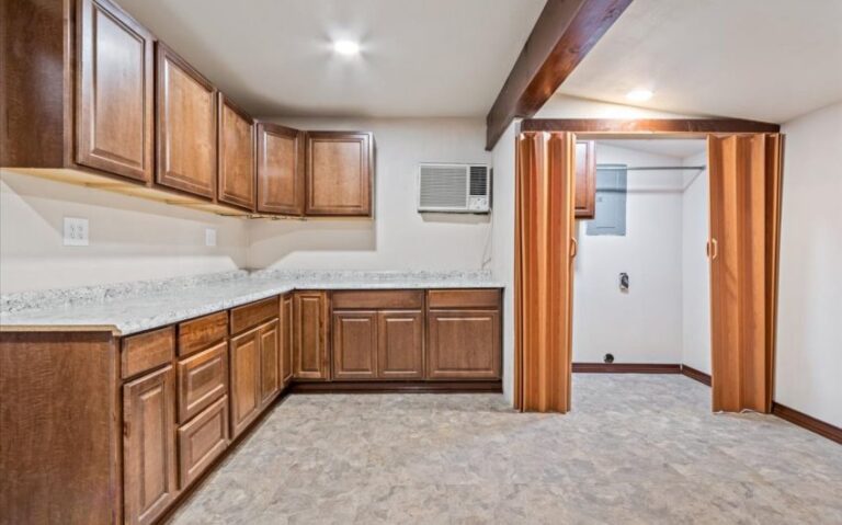 12 106 N Thompson 14 850x530 1 768x479