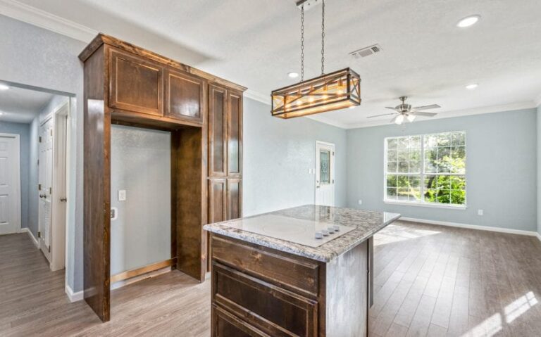 12 306 S San Marcos 12 mls 1 850x530 1 768x479