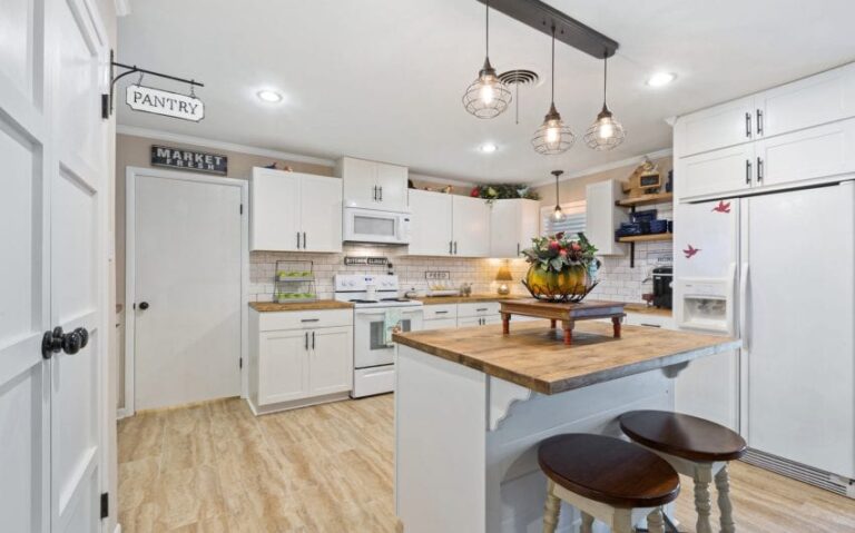 12 520 N Abbott 10 mls 850x530 1 768x479