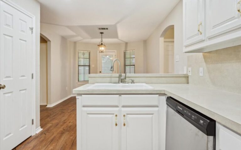 13 6209 St Hwy 171 14 850x530 1 768x479