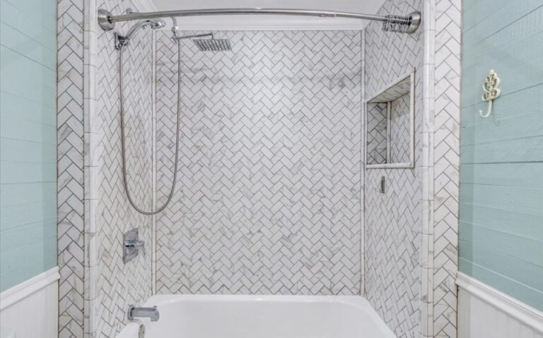 14 718 S Harrison 22 850x530 1 768x479