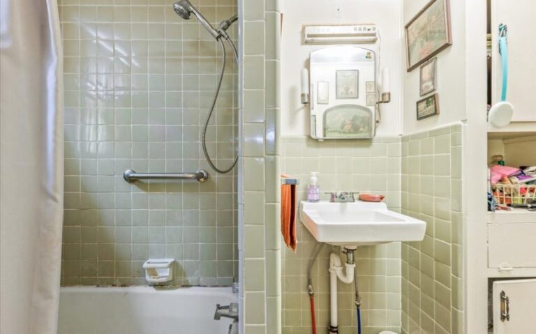 15 631 E Elm 8 Copy 850x530 1 768x479