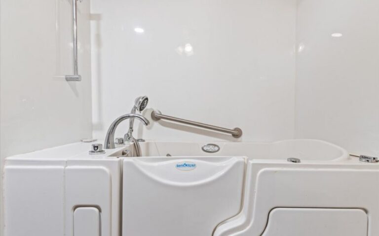 16 106 N Thompson 12 850x530 1 768x479