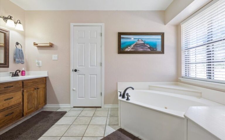 16 1624 HCR 2302 S 35 Copy 850x530 1 768x479