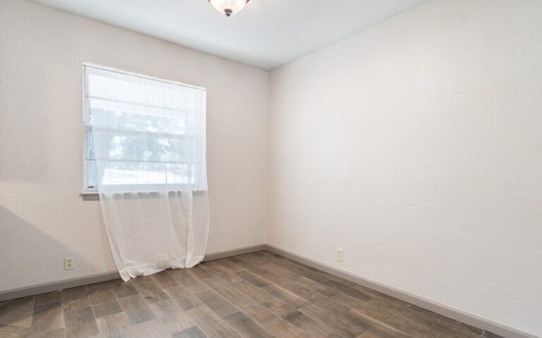 16 1001 Corsicana 15 mls 850x530 1 768x479