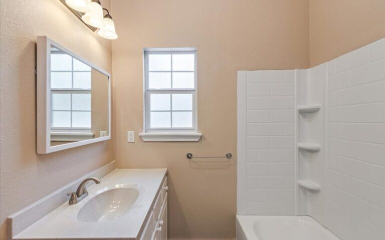 17 200 Francis St 18 850x530 1 768x479