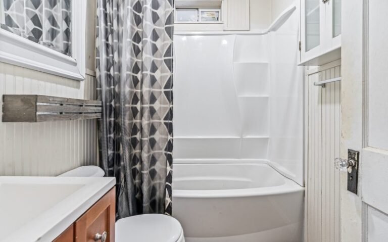 18 8950 State Hwy 171 N 24 850x530 1 768x479