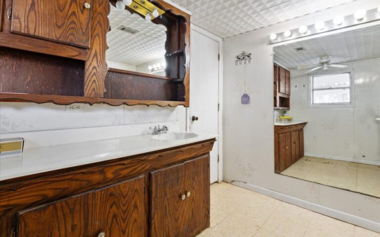 19 1900 Old Brandon Rd 10 Copy 850x530 1 768x479