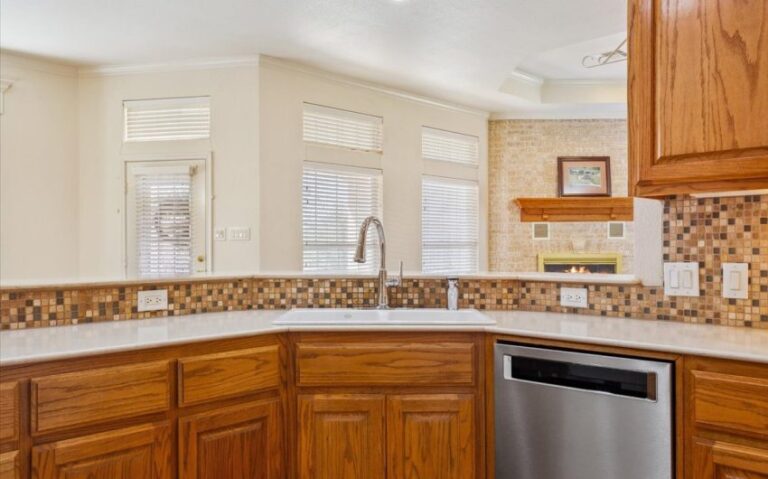 21 1001 FM 3370 16 Copy 850x530 1 768x479