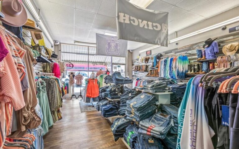 21 115 E Franklin 16 850x530 1 768x479