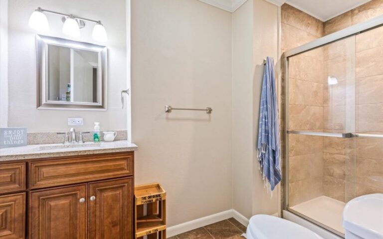 21 320 Carr St 16 850x530 1 768x479