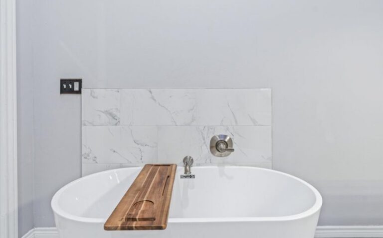 21 409 E Walnut 23 850x530 1 768x479