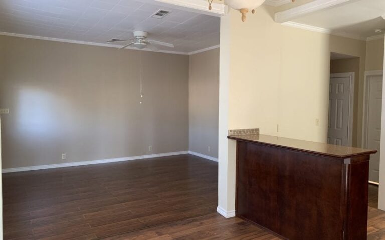 216 Brazos Living Room 850x530 1 768x479