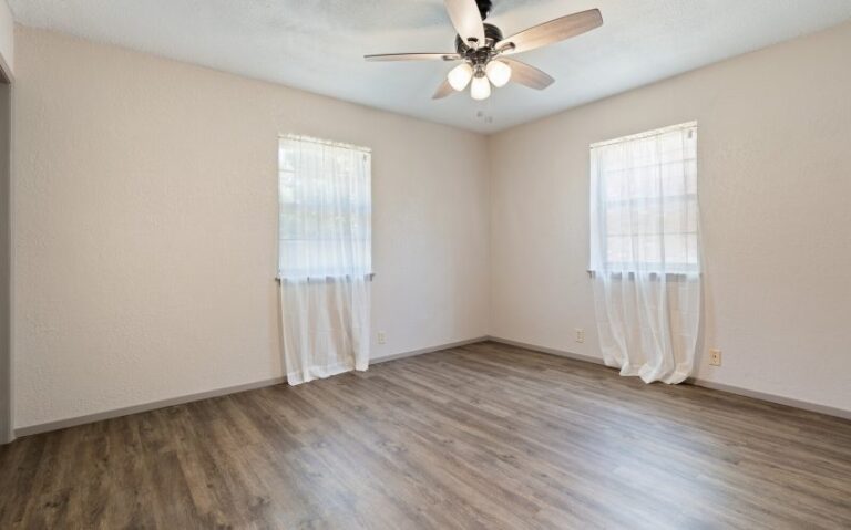 21 1001 Corsicana 20 mls 850x530 1 768x479