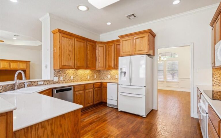 22 1001 FM 3370 13 Copy 850x530 1 768x479