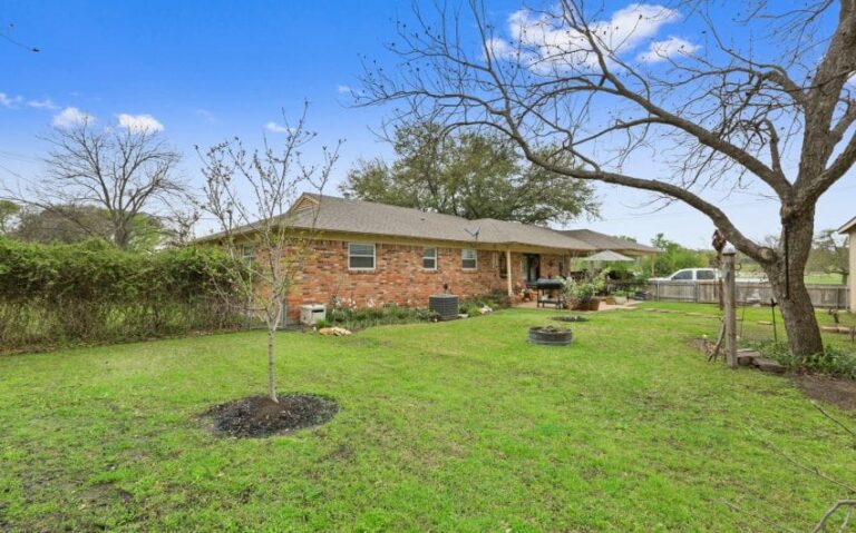 23 520 N Abbott 23 mls 850x530 1 768x479