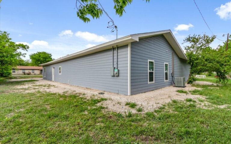 24 200 Francis St 3 850x530 1 768x479