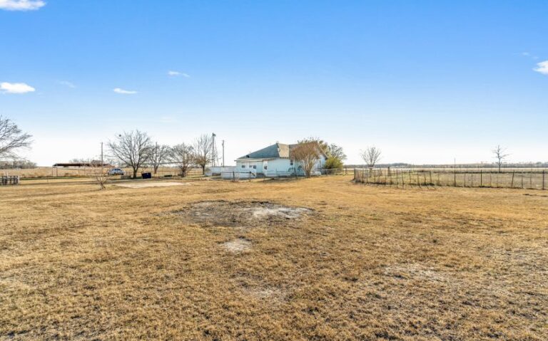 24 8950 State Hwy 171 N 8 850x530 1 768x479