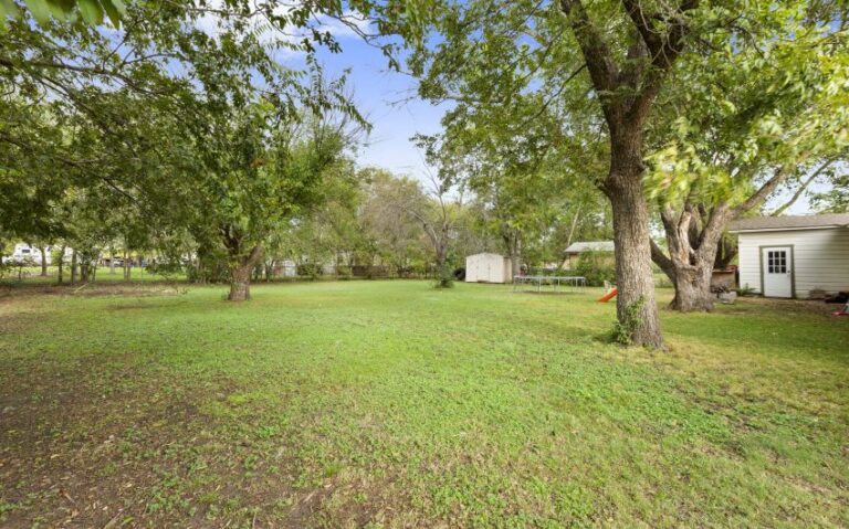 25 318 S Charles 20 mls 850x530 1 768x479