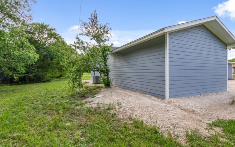 26 200 Francis St 4 850x530 1 768x479