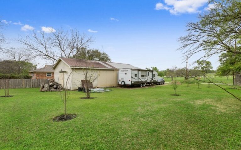 26 520 N Abbott 26 mls 850x530 1 768x479