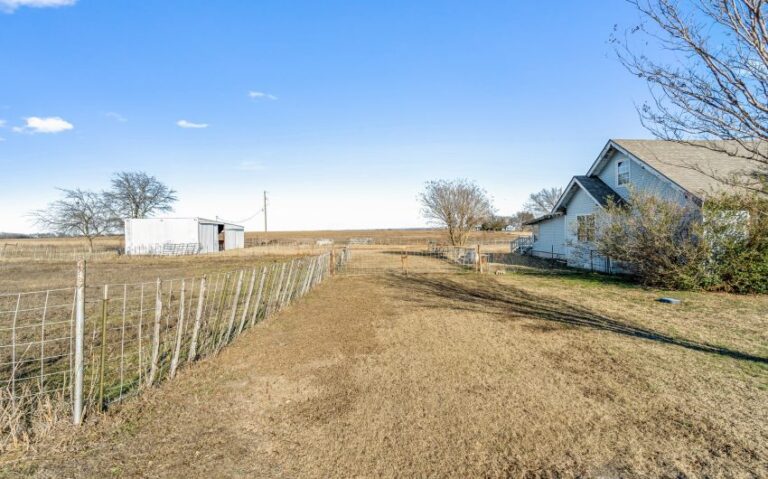 29 8950 State Hwy 171 N 4 850x530 1 768x479