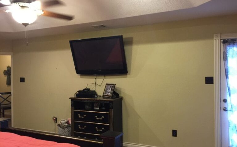 311 HCR 3110 Master bedroom south wall 850x530 1 768x479