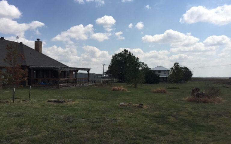 311 HCR 3110 N Back yard 850x530 1 768x479