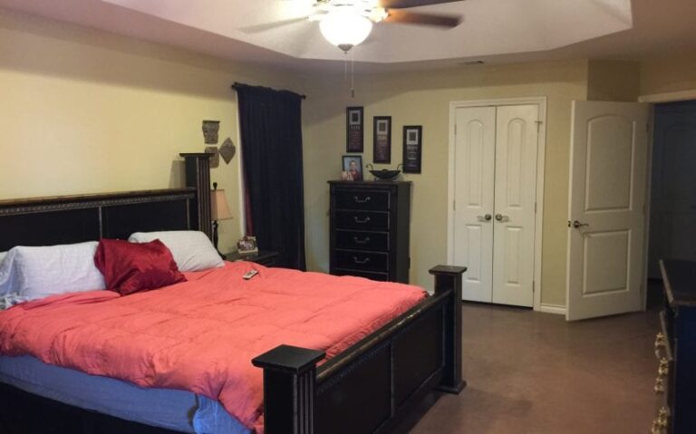 311 HCR 3110 N Master bedroom photo facing bathroom 850x530 1 768x479