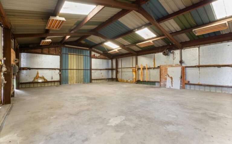 34 1900 Old Brandon Rd 7 850x530 1 768x479