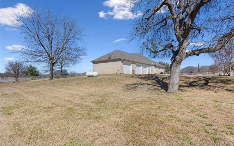 43 1001 FM 3370 38 Copy 850x530 1 768x479