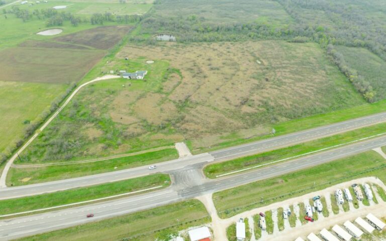 Exterior 1 850x530 1 768x479