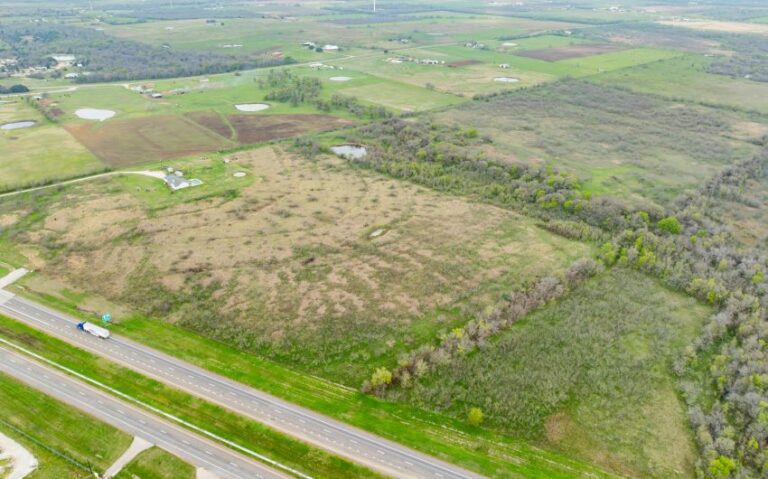 Exterior 51 850x530 1 768x479